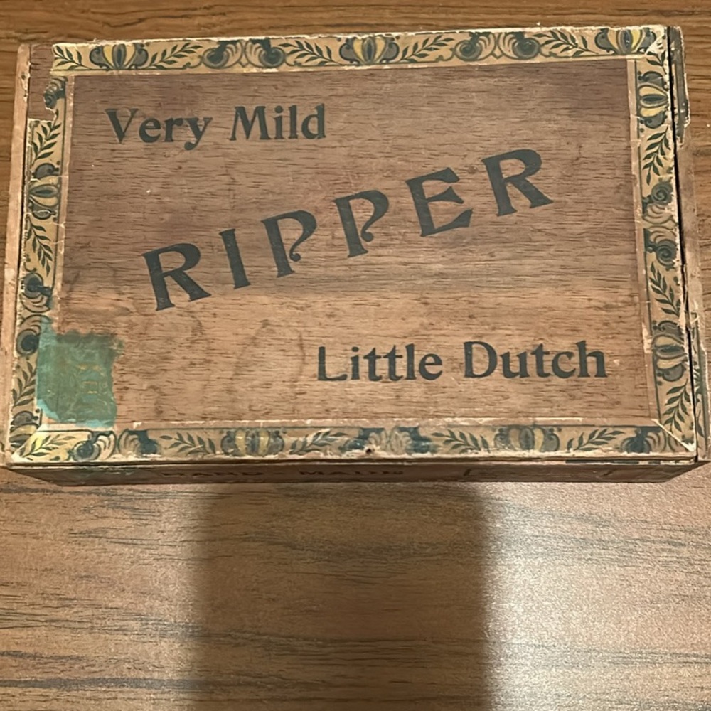 Vintage Antique Little Ripper Wooden Cigar Box - Brown